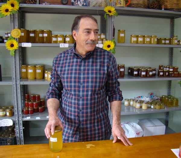 Giuseppe Barbagallo nella sua azienda
